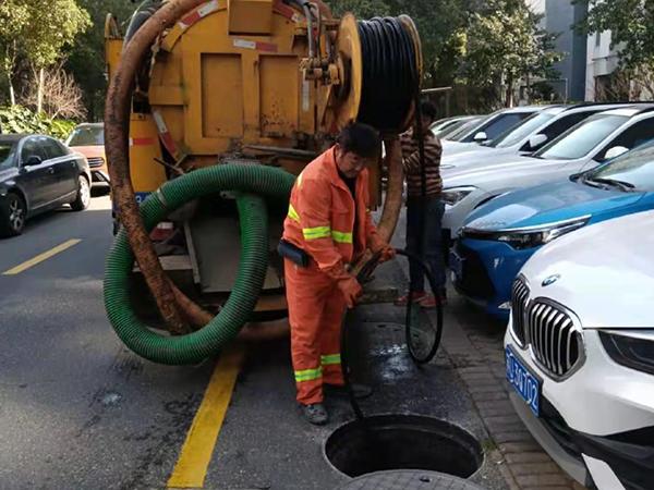 含山排污管道清淤